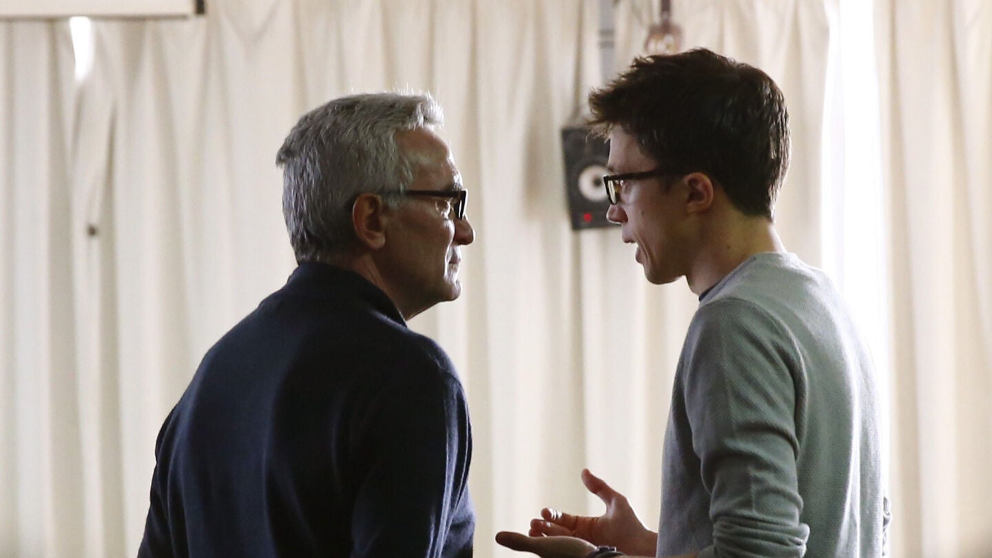 &ntilde;igo Errej&oacute;n conversa con Diego Ca&ntilde;amero en la primera reuni&oacute;n del Consejo Ciudadano Estatal