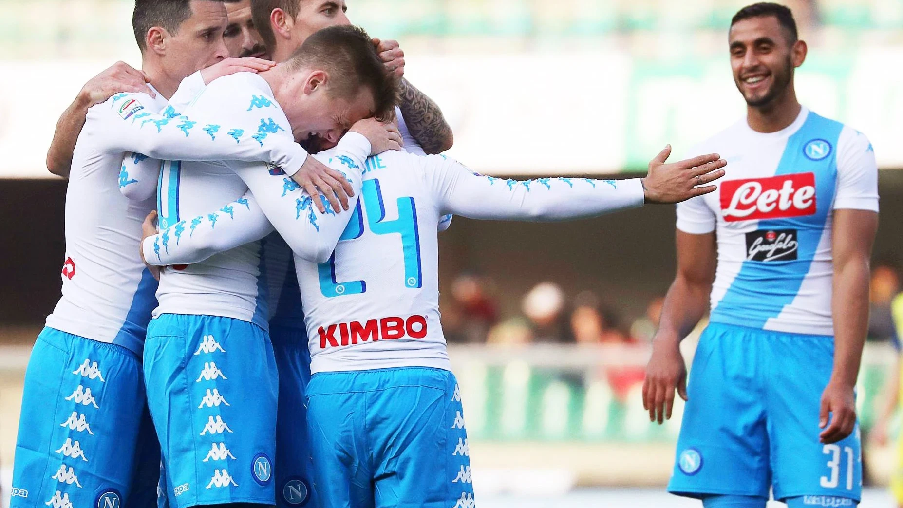 El Nápoles celebrando uno de los goles