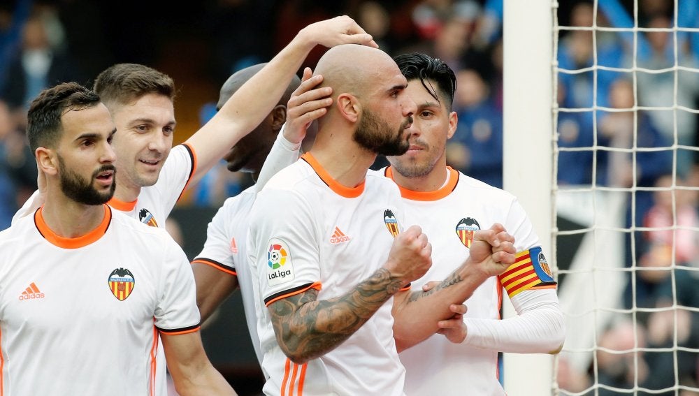 El Valencia celebrando uno de los goles