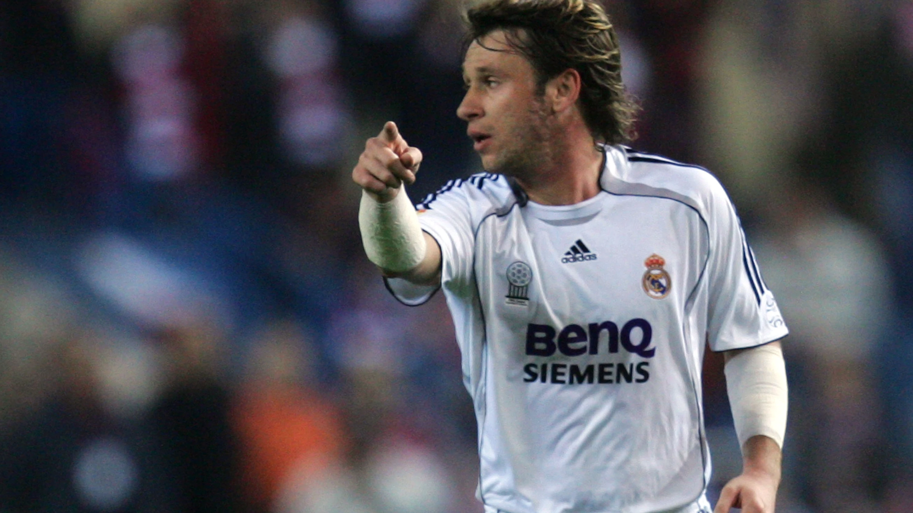 Antonio Cassano en un partido con el Real Madrid