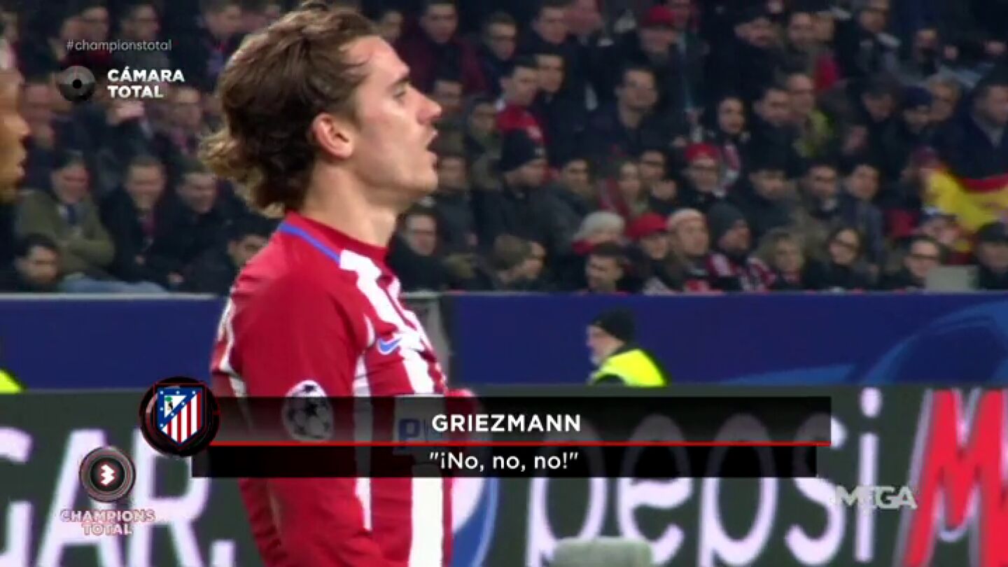Frame 4.27801 de: El cabreo de Griezmann cuando Simeone sustituy&oacute; a Gameiro: "&iexcl;No, no, no, es el mejor!"