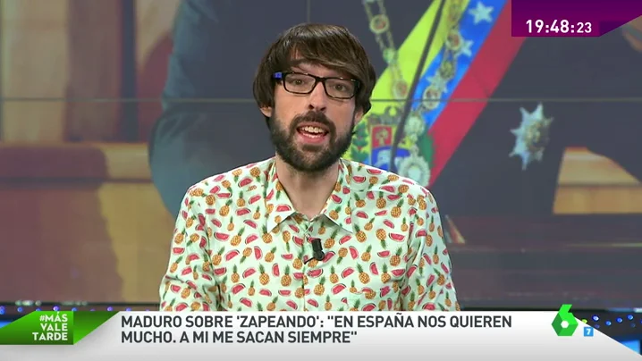 Frame 19.18213 de: La respuesta de Quique Peinado al saludo de Maduro: "Nos estamos planteando llamar 'Bolivariando' al programa"