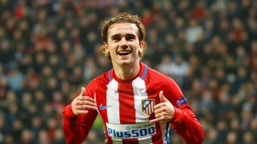 Griezmann celebra el segundo gol al Leverkusen