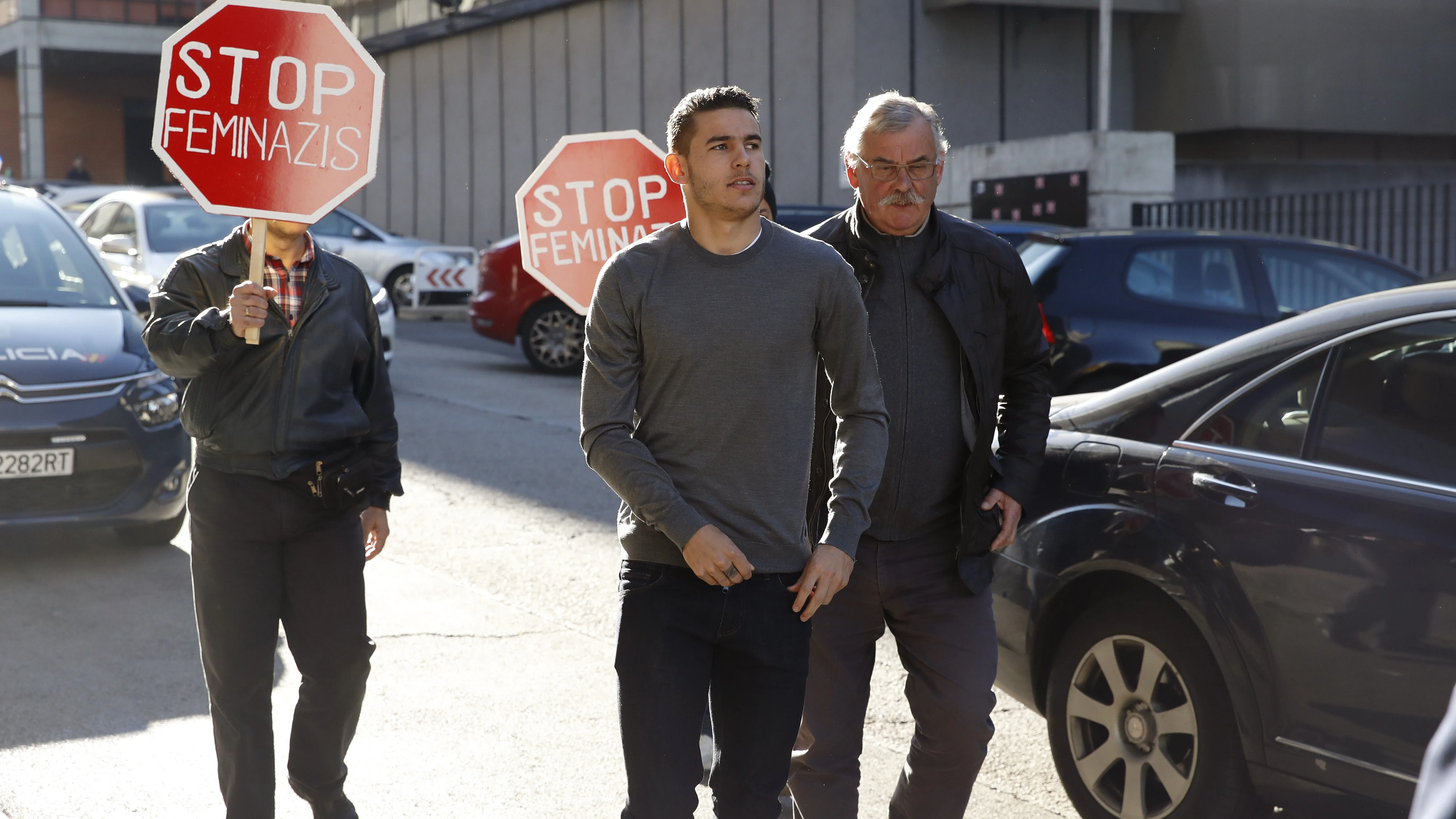 Lucas Hernández, a su llegada a los juzgados Lucas Hernández, a su llegada a los juzgados