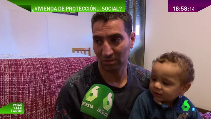 Frame 127.047854 de: Propietarios de viviendas sociales vendidas a un fondo buitre denuncian la falta de ayuda: "No queremos dinero, queremos un alquiler social"