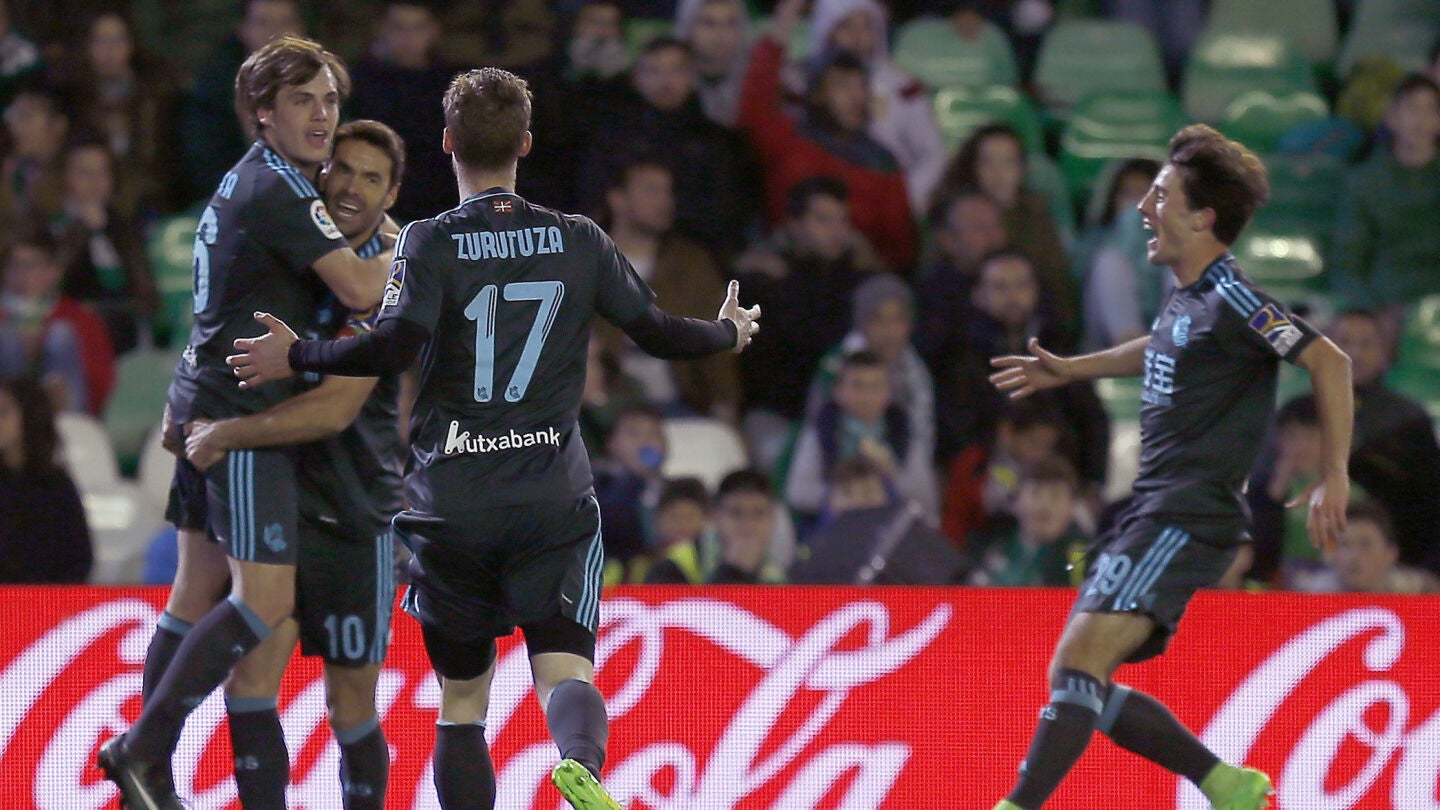 Los jugadores del Betis celebran un gol ante el Betis