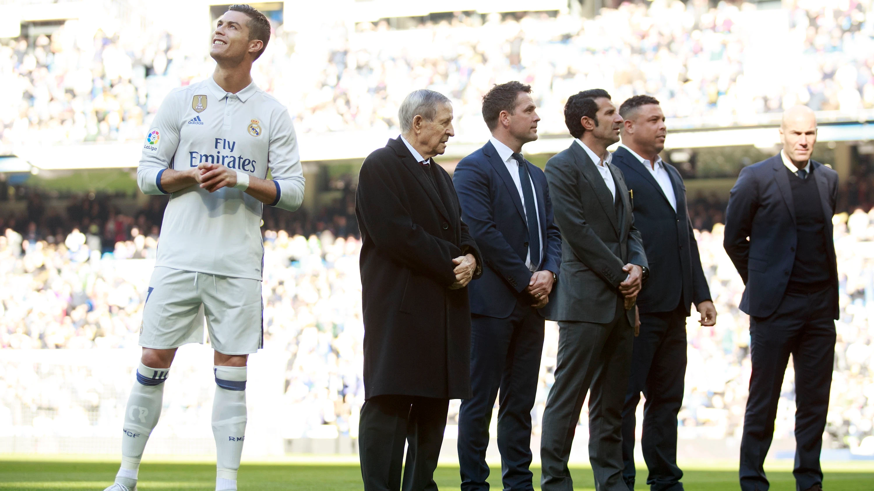 Kopa, junto a Owen, Figo, Ronaldo y Zidane en el homenaje a Cristiano
