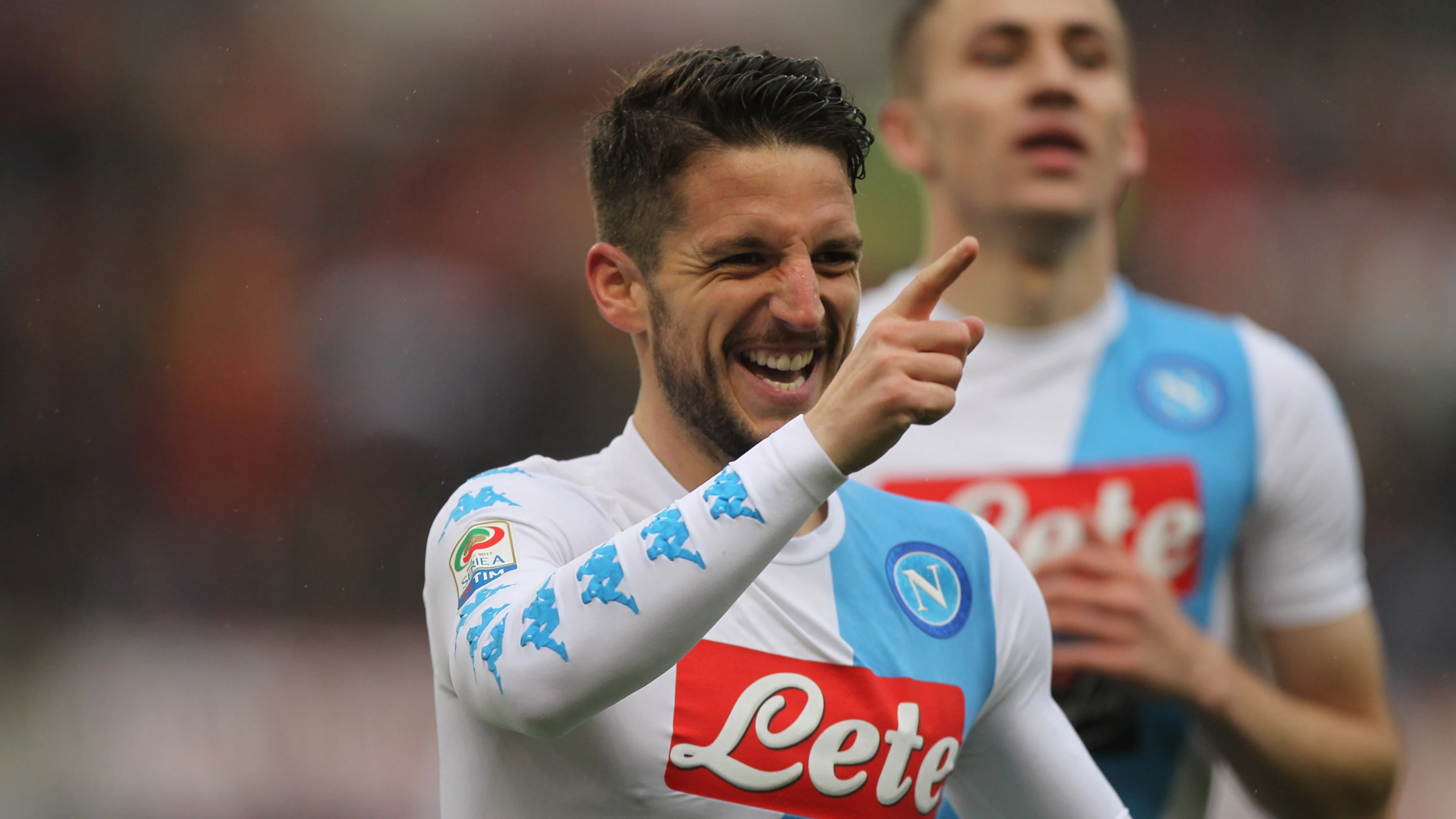 Mertens celebrando uno de los goles