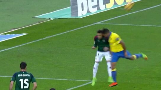 Fuerte choque entre David Sim&oacute;n y Berenguer