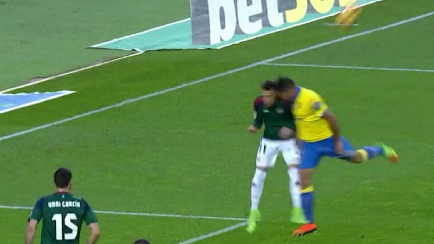 Fuerte choque entre David Sim&oacute;n y Berenguer