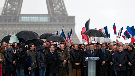 Baño de multitudes de Fillon Baño de multitudes de Fillon
