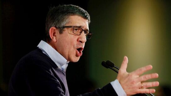 Patxi L&oacute;pez en un acto en San Sebasti&aacute;n