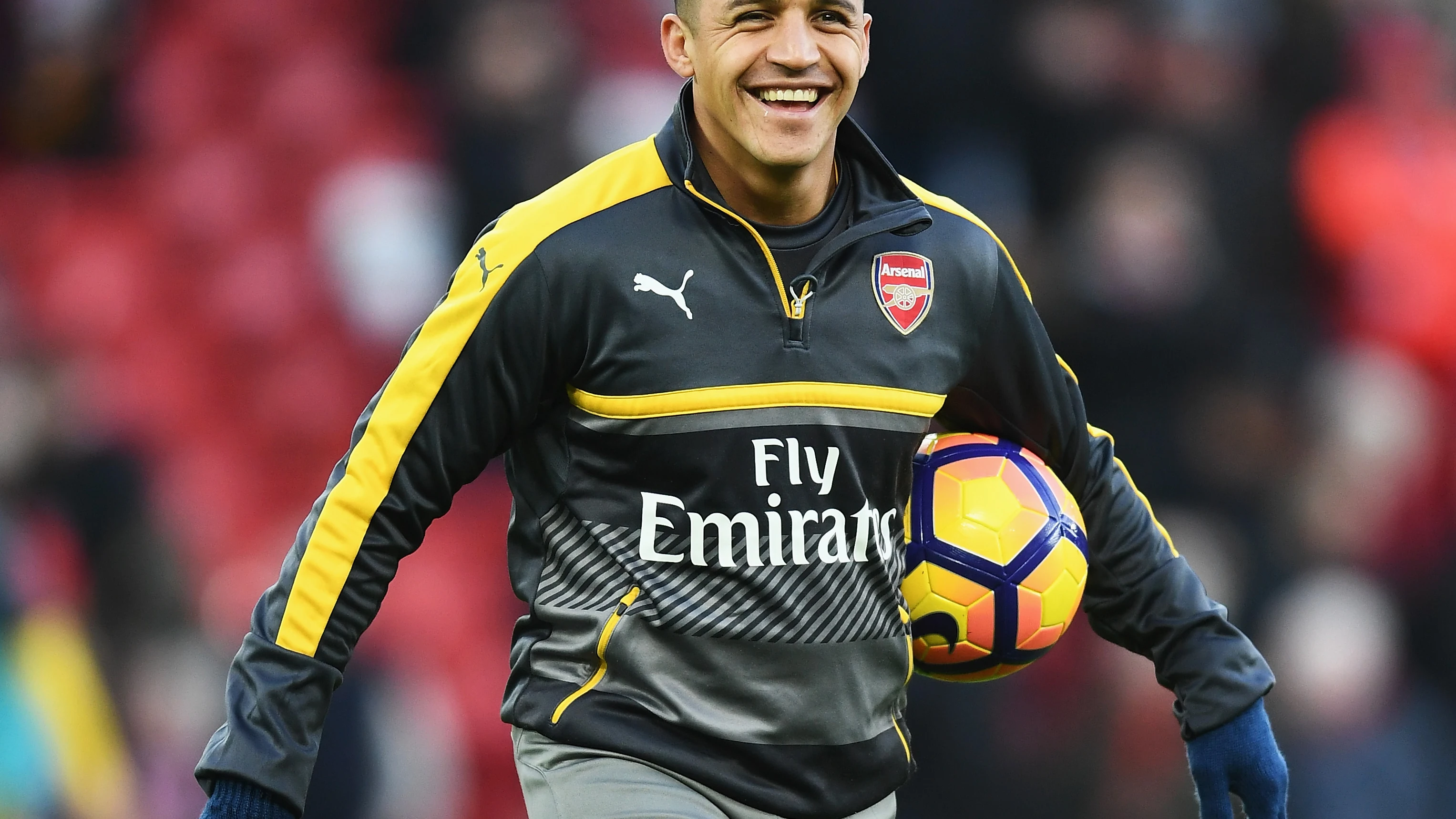 Alexis Sánchez antes del partido frente al Liverpool