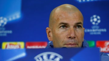 Zidane, en rueda de prensa en Nápoles