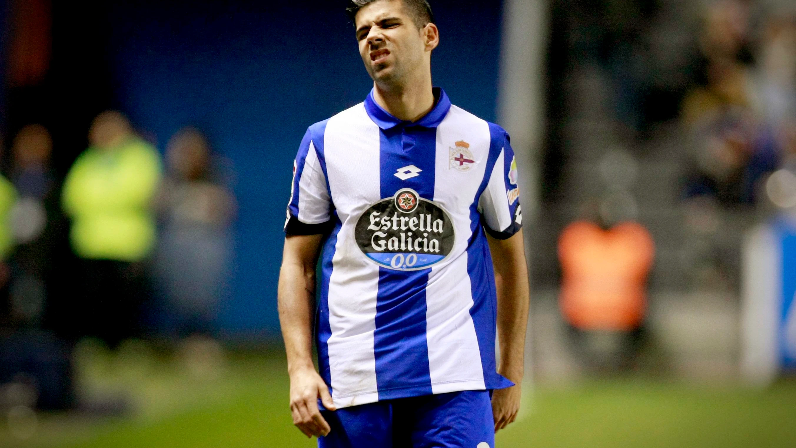 Juanfran, durante un partido con el Deportivo