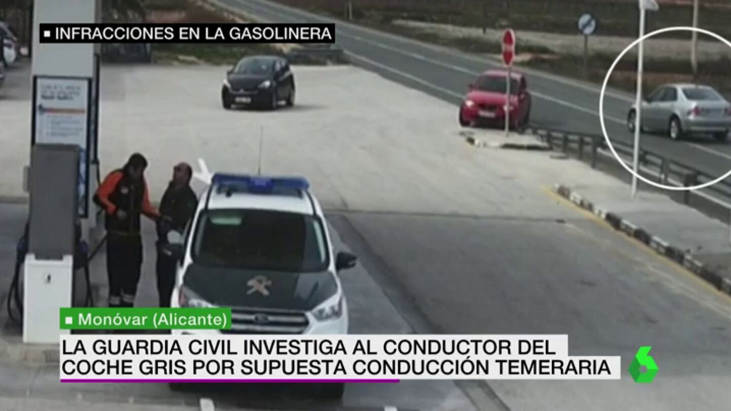 Frame 7.108909 de: coche gasolinera