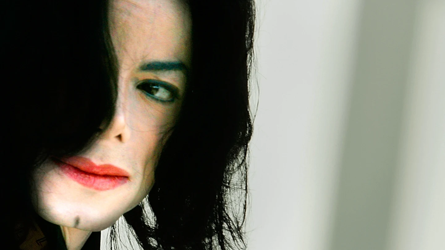 Michael Jackson, antes de entrar en el juzgado Michael Jackson, antes de entrar en el juzgado
