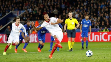 Nzonzi lanza el penalti ante el Leicester