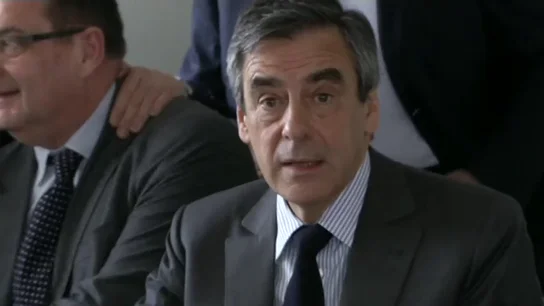 Frame 37.993483 de: Imputan a Fillon por el presunto desvío de fondos públicos y apropiación indebida Frame 37.993483 de: Imputan a Fillon por el presunto desvío de fondos públicos y apropiación indebida