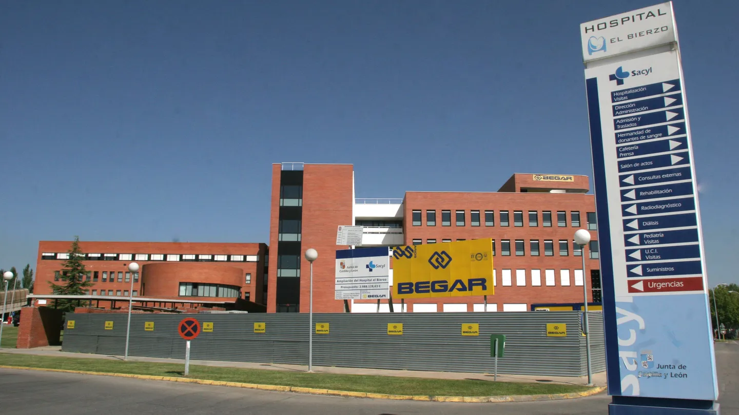 Exteriores del Hospital del Bierzo de Ponferrada (León) Exteriores del Hospital del Bierzo de Ponferrada (León)