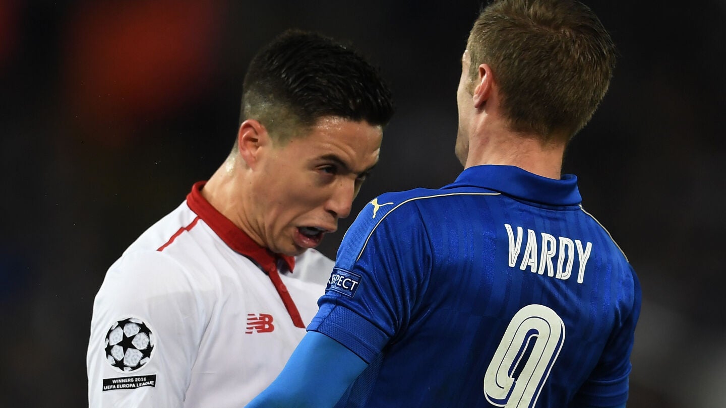 Nasri se encara con Vardy antes de ser expulsado