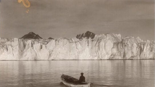 El antes y el despu&eacute;s del Glaciar de Svalbard