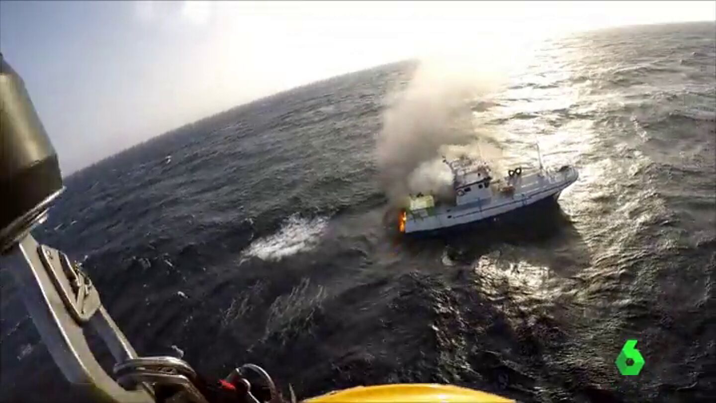 Frame 1.217777 de: rescate pesquero