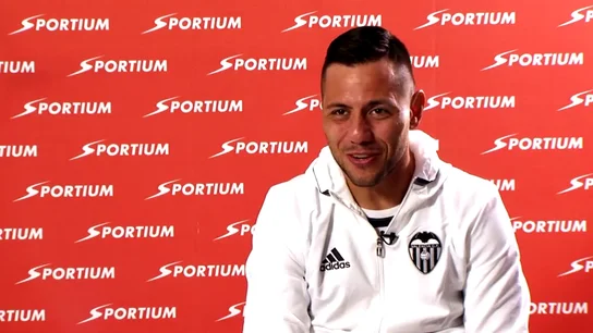 Frame 140.236746 de: Diego Alves: "Messi, Neymar y Suárez son los tres depredadores más importantes que conozco" Frame 140.236746 de: Diego Alves: "Messi, Neymar y Suárez son los tres depredadores más importantes que conozco"