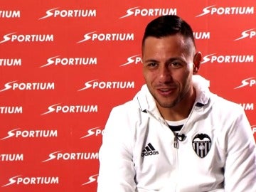 Frame 140.236746 de: Diego Alves: "Messi, Neymar y Suárez son los tres depredadores más importantes que conozco" Frame 140.236746 de: Diego Alves: "Messi, Neymar y Suárez son los tres depredadores más importantes que conozco"