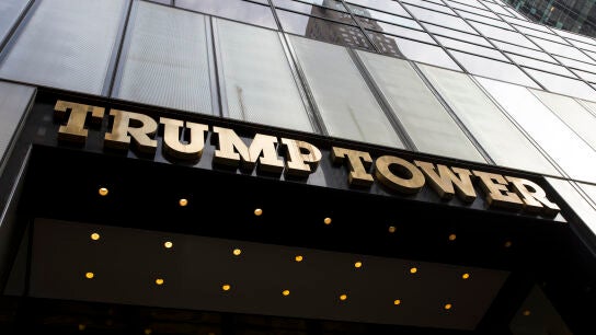Una imagen de la fachada de una Torre Trump