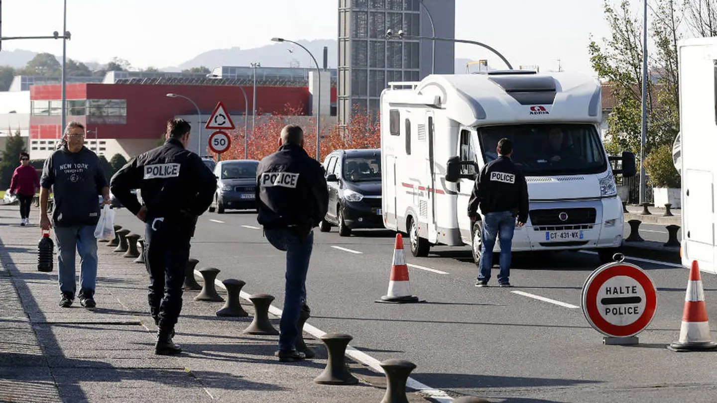 Imagen de archivo de un despliegue de Policía en Francia Imagen de archivo de un despliegue de Policía en Francia
