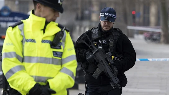 Salen en libertad sin cargos seis detenidos por el atentado de Londres Salen en libertad sin cargos seis detenidos por el atentado de Londres