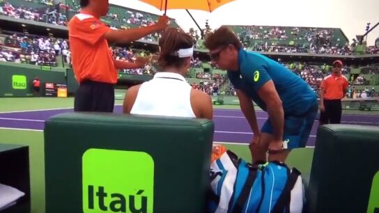 Muguruza, en el momento del encontronazo con su entrenador
