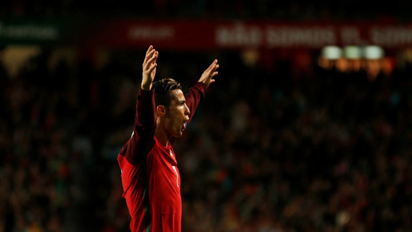 Cristiano celebra un gol con Portugal Cristiano celebra un gol con Portugal