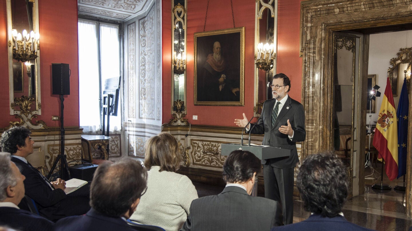 Rajoy considera que la declaraci&oacute;n de Roma avala sus llamadas a respetar la ley