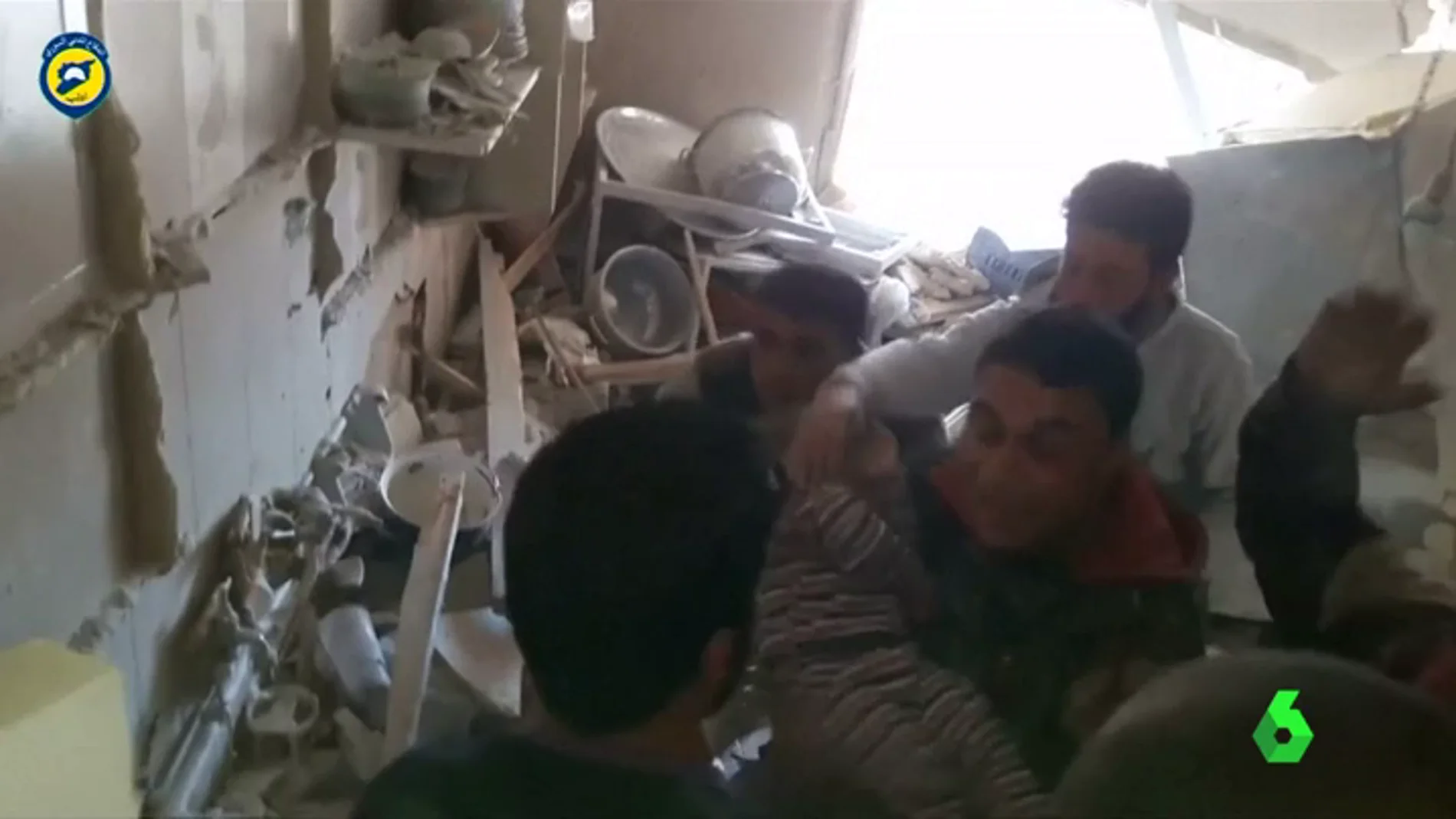 Al menos nueve civiles muertos, entre ellos dos niños y dos mujeres, tras los bombardeos en Idlib, Siria.