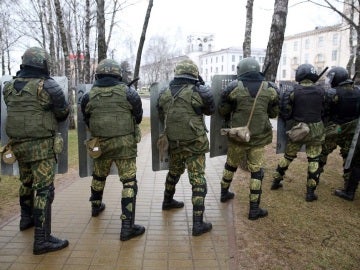 Más de un centenar de detenidos en una protesta en rechazo a la 'ley contra parásitos sociales' en Bielorrusia Más de un centenar de detenidos en una protesta en rechazo a la 'ley contra parásitos sociales' en Bielorrusia