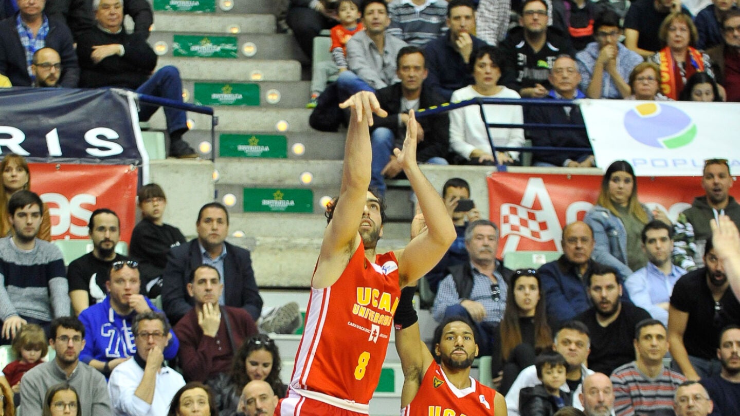 El UCAM Murcia doblega en casa al Iberostar