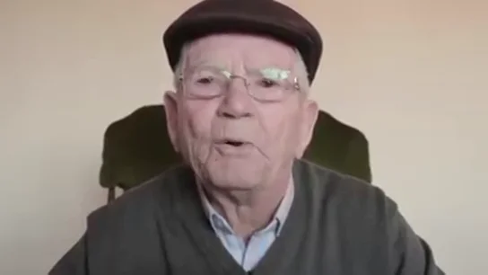 El mensaje de un anciano que te hará reflexionar Frame 20.630449 de: "Sois millonarios, pero no os dais cuenta": el mensaje de un anciano que te hará reflexionar