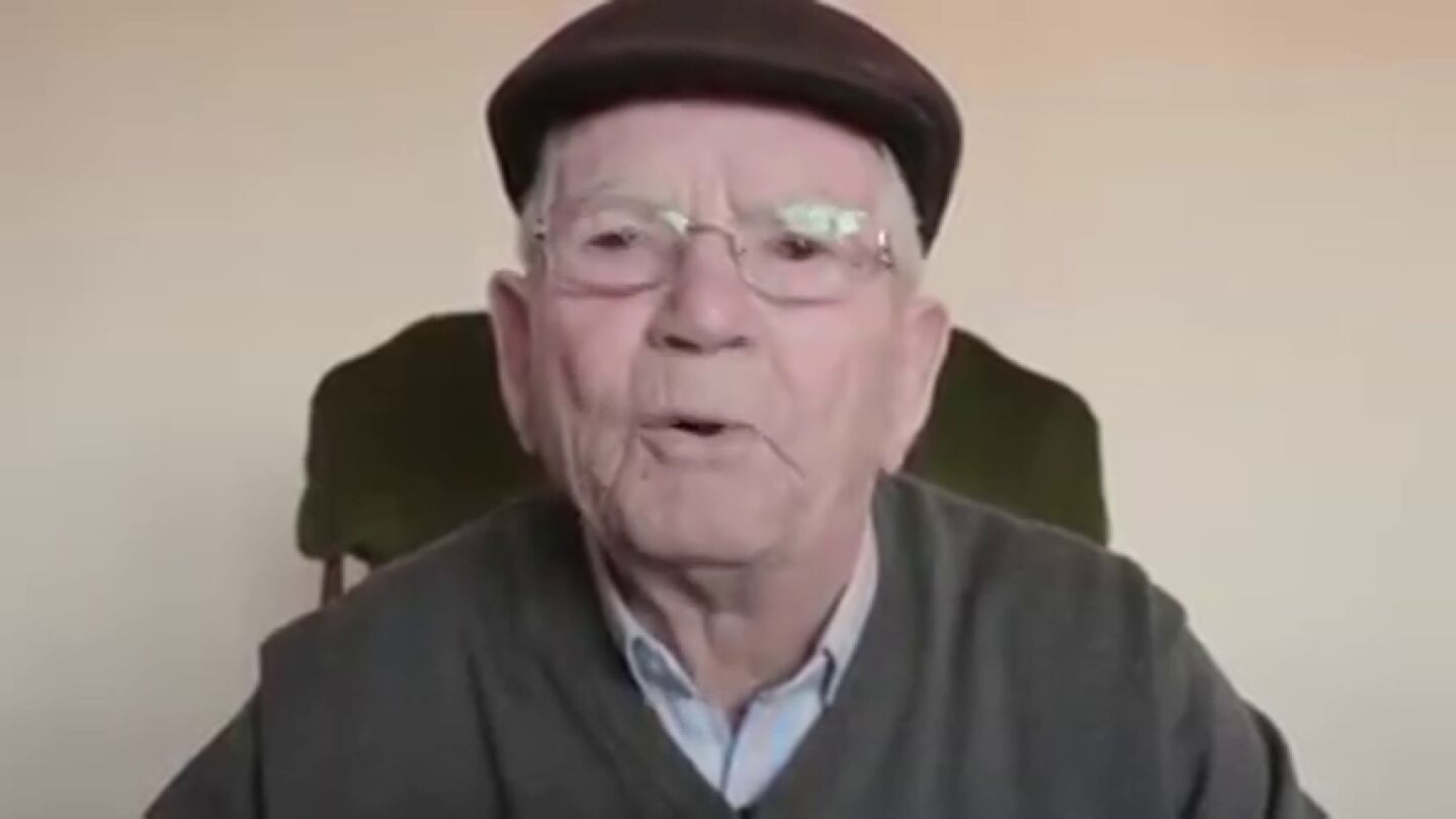 Frame 20.630449 de: "Sois millonarios, pero no os dais cuenta": el mensaje de un anciano que te har&aacute; reflexionar