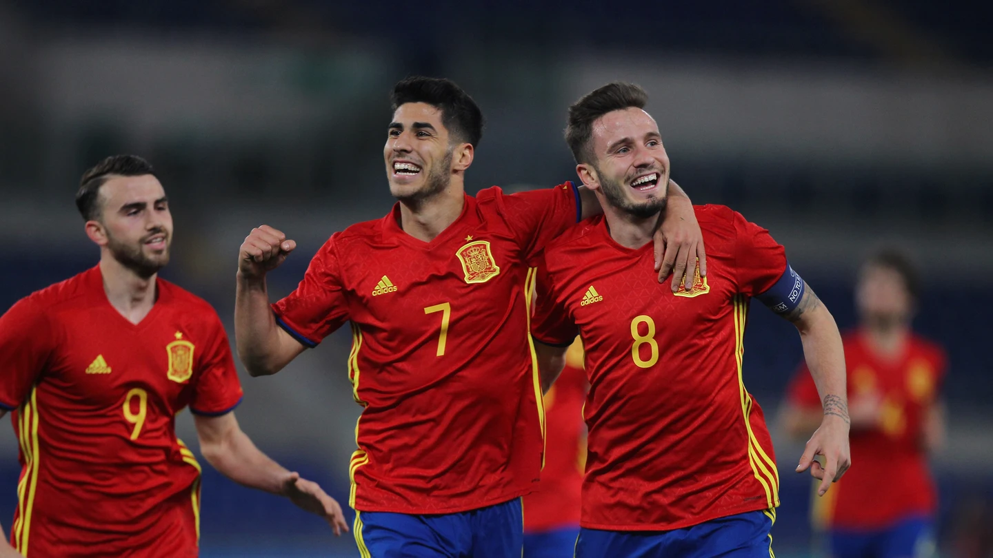 Jugadores de la sub-21 celebrando un gol Jugadores de la sub-21 celebrando un gol