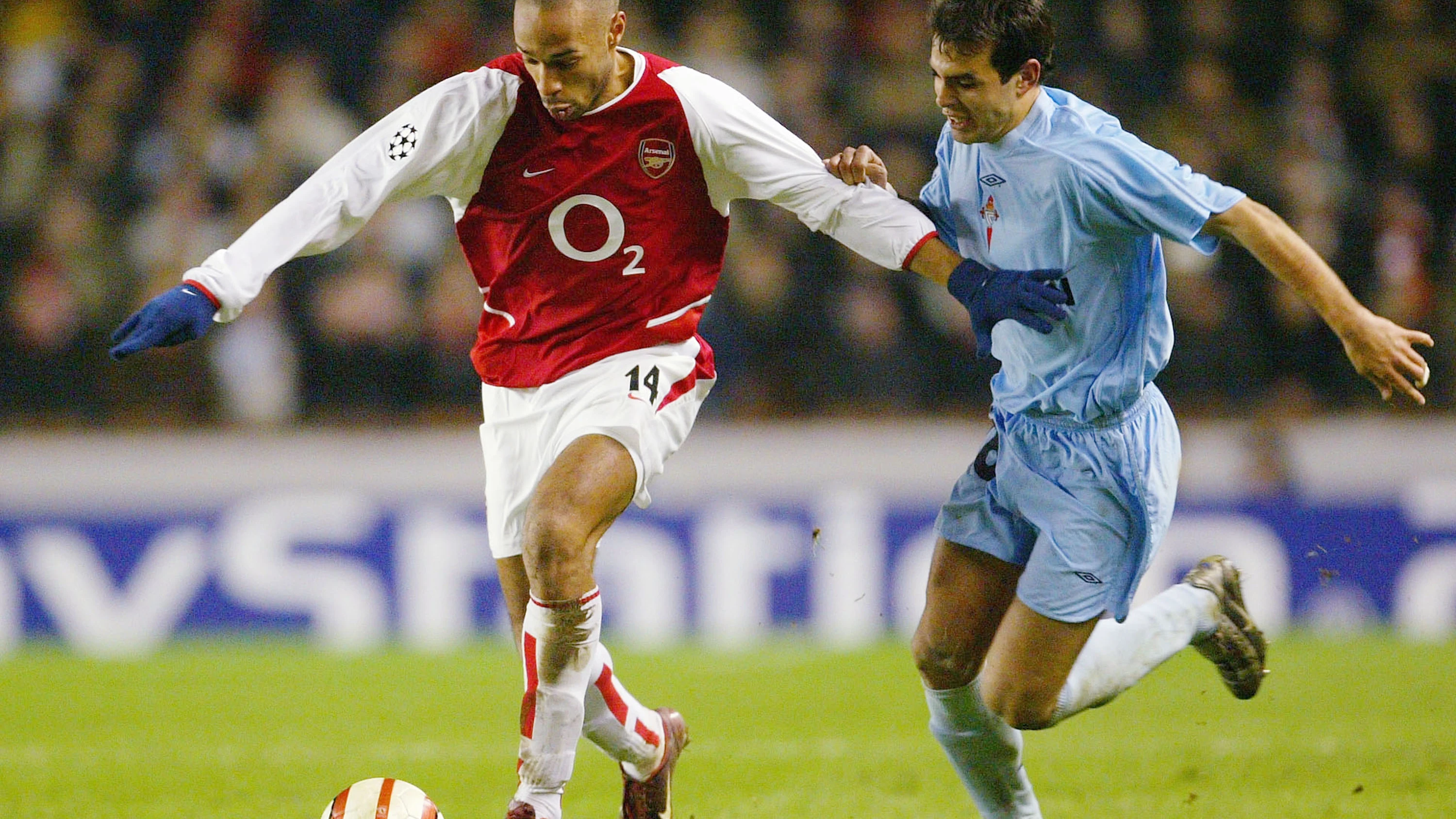 Oubiña en el partido frente al Arsenal