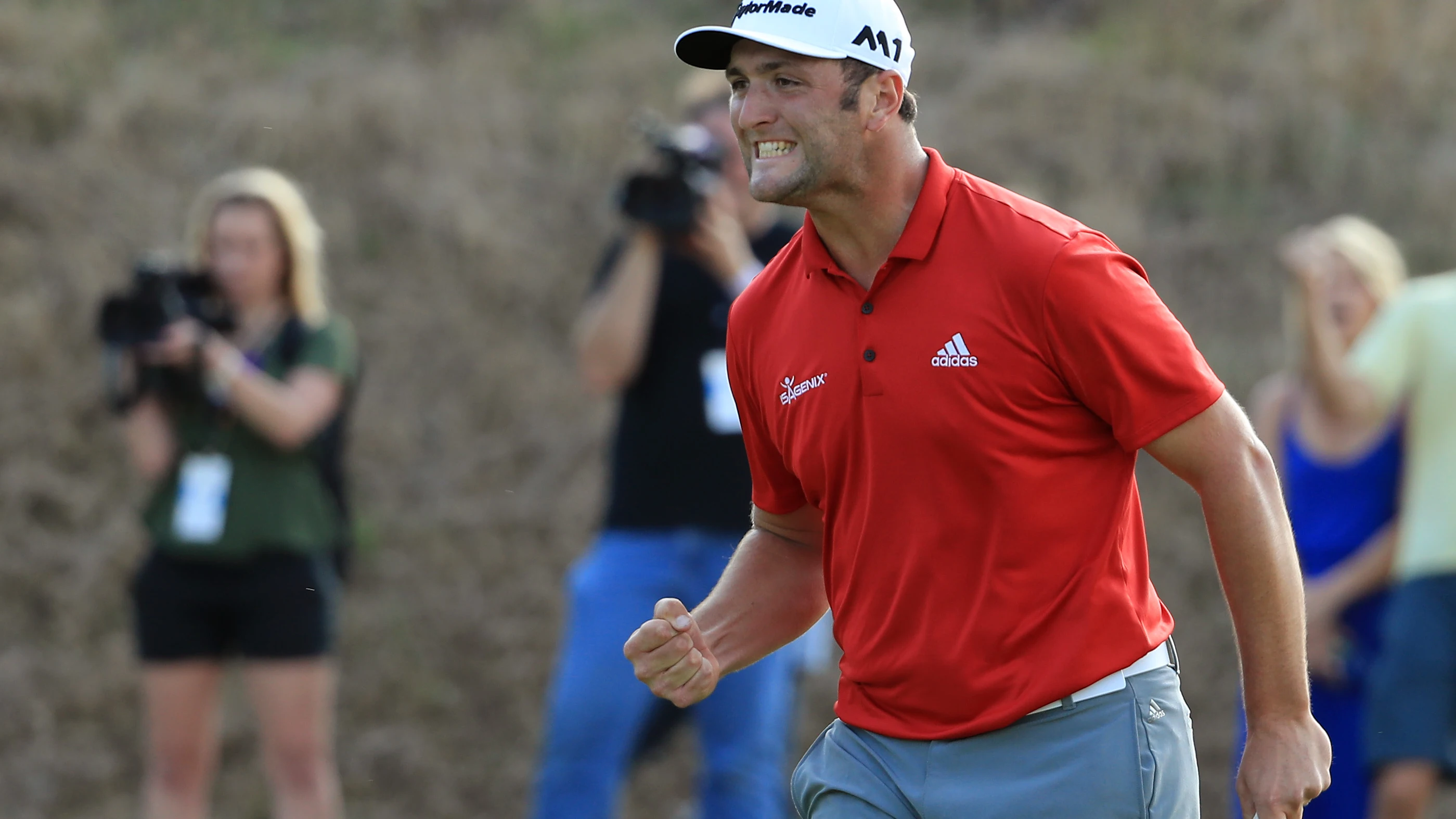 Jon Rahm celebrando un hoyo