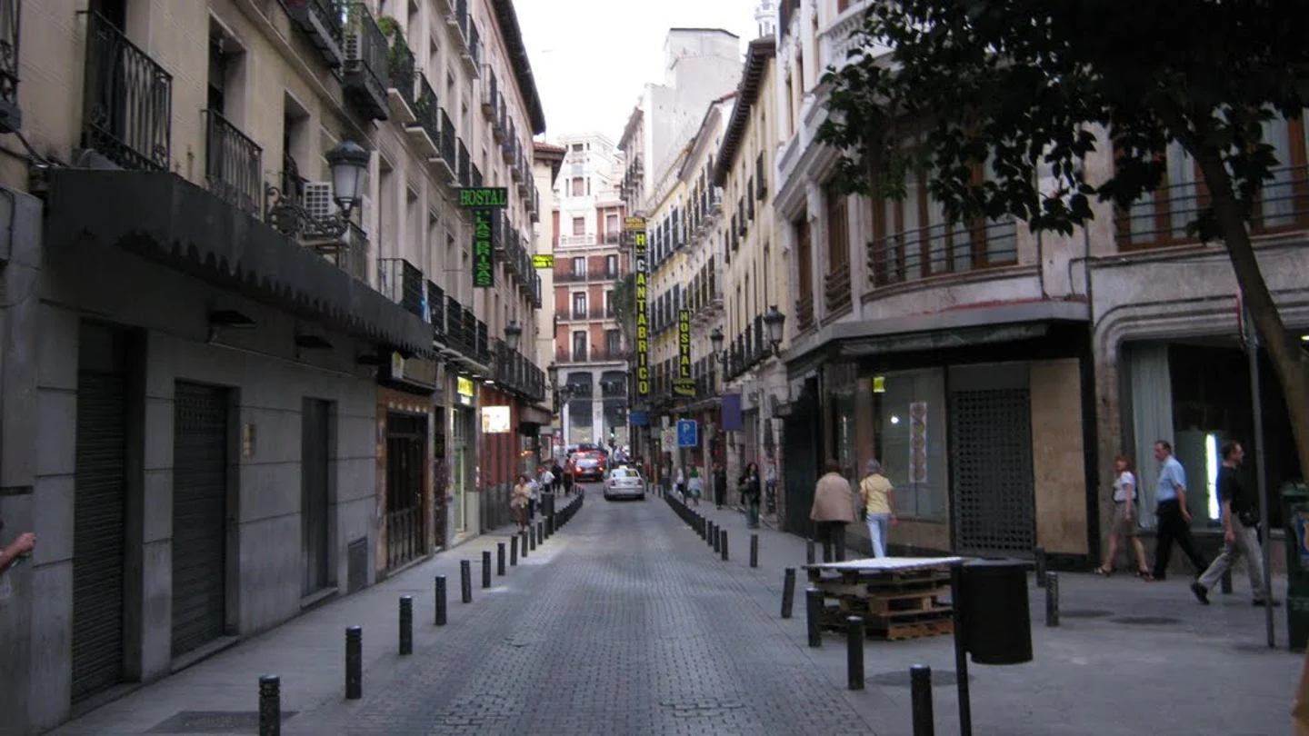 Calle de La Cruz, zona donde fue detenido por masturbarse en público Calle de La Cruz, zona donde fue detenido por masturbarse en público