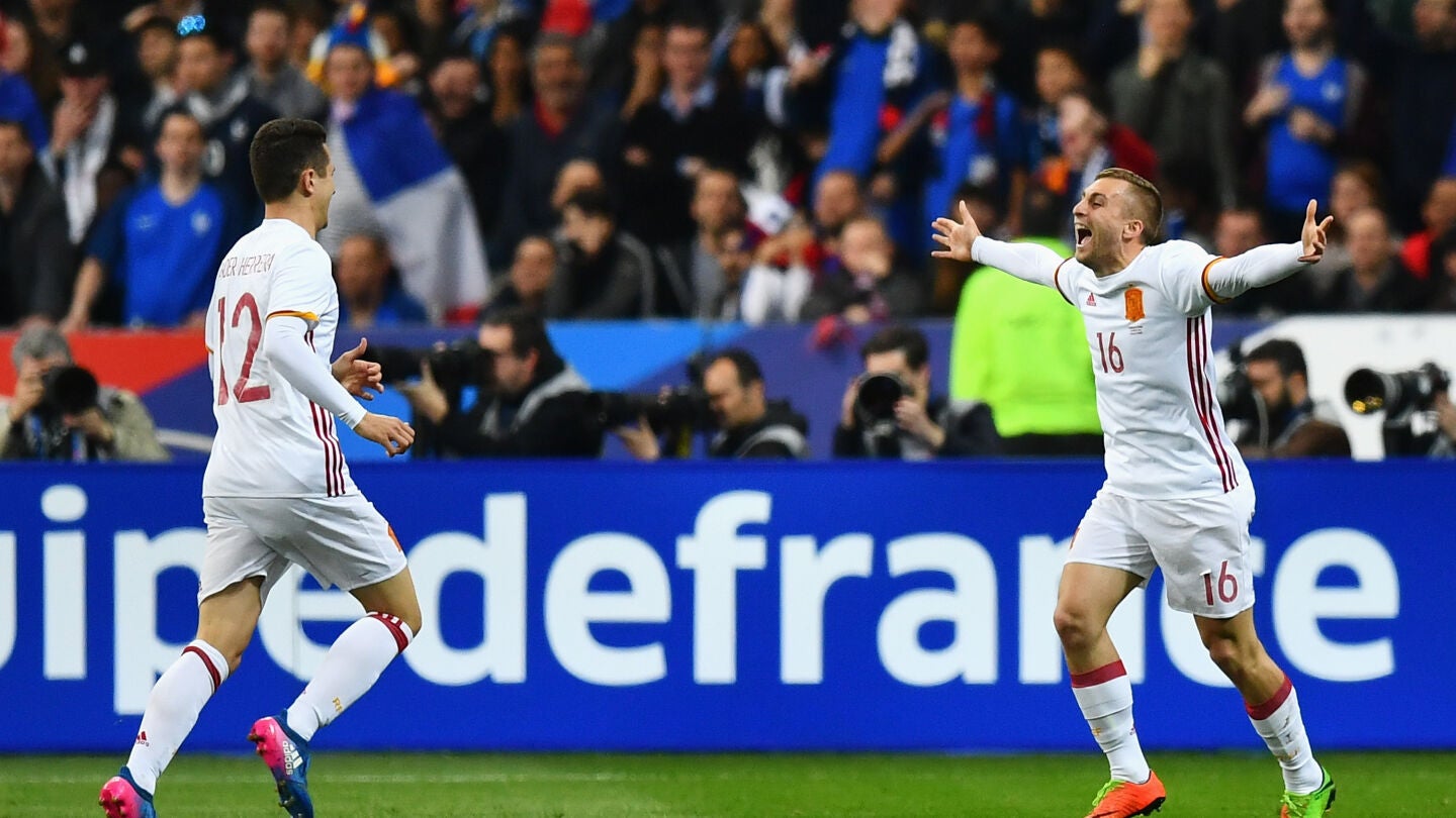 Deulofeu celebra su gol contra Francia