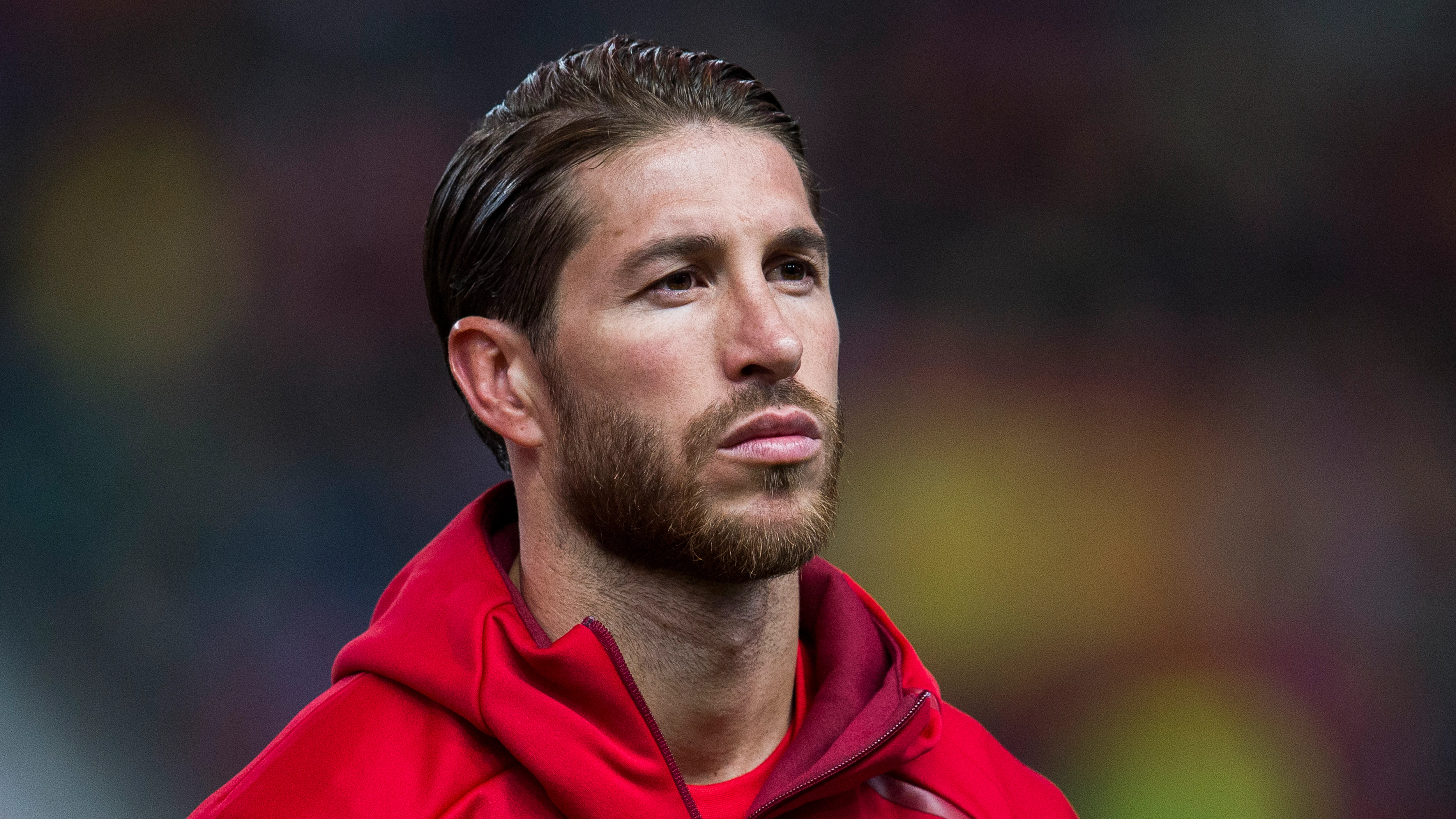 Sergio Ramos, mientras sonaba el himno de España en Saint-Denis Sergio Ramos, mientras sonaba el himno de España en Saint-Denis