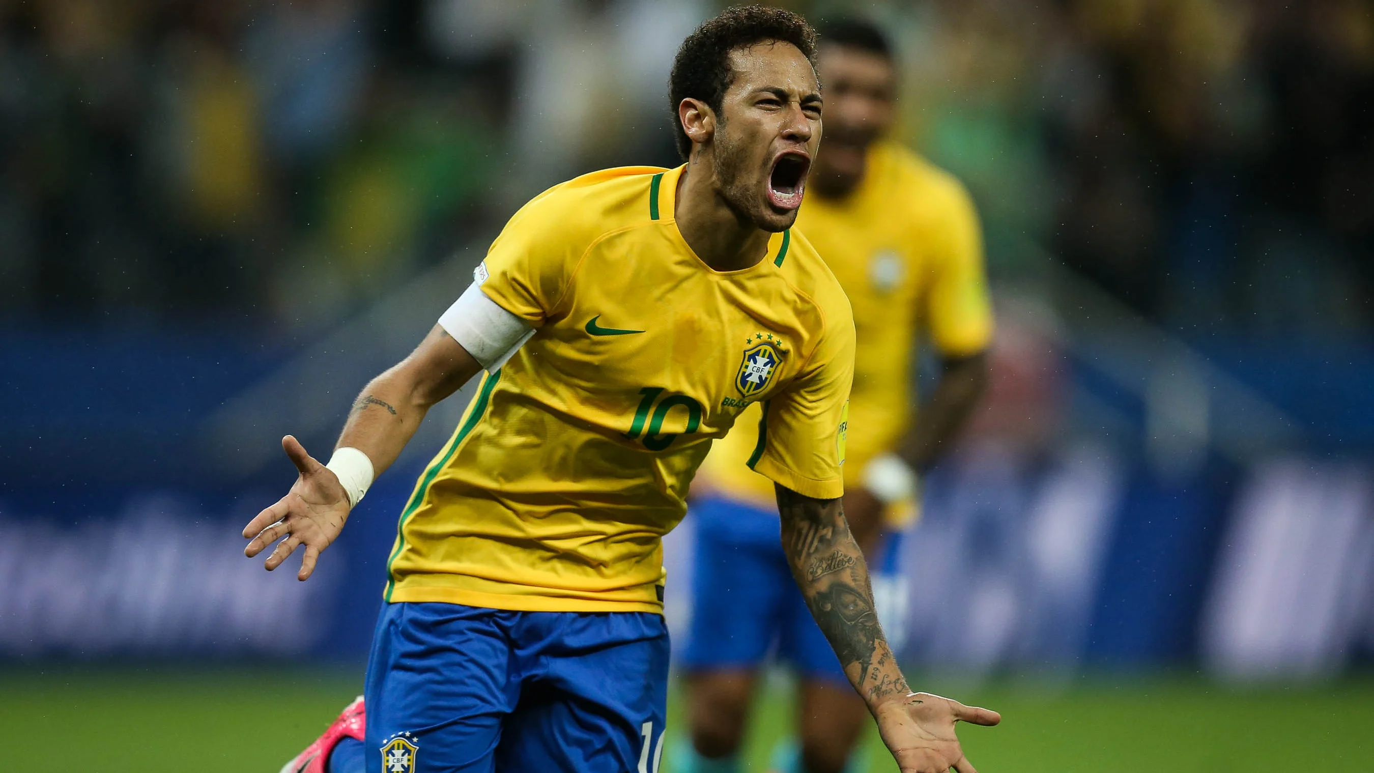 Neymar celebra uno de sus goles con Brasil