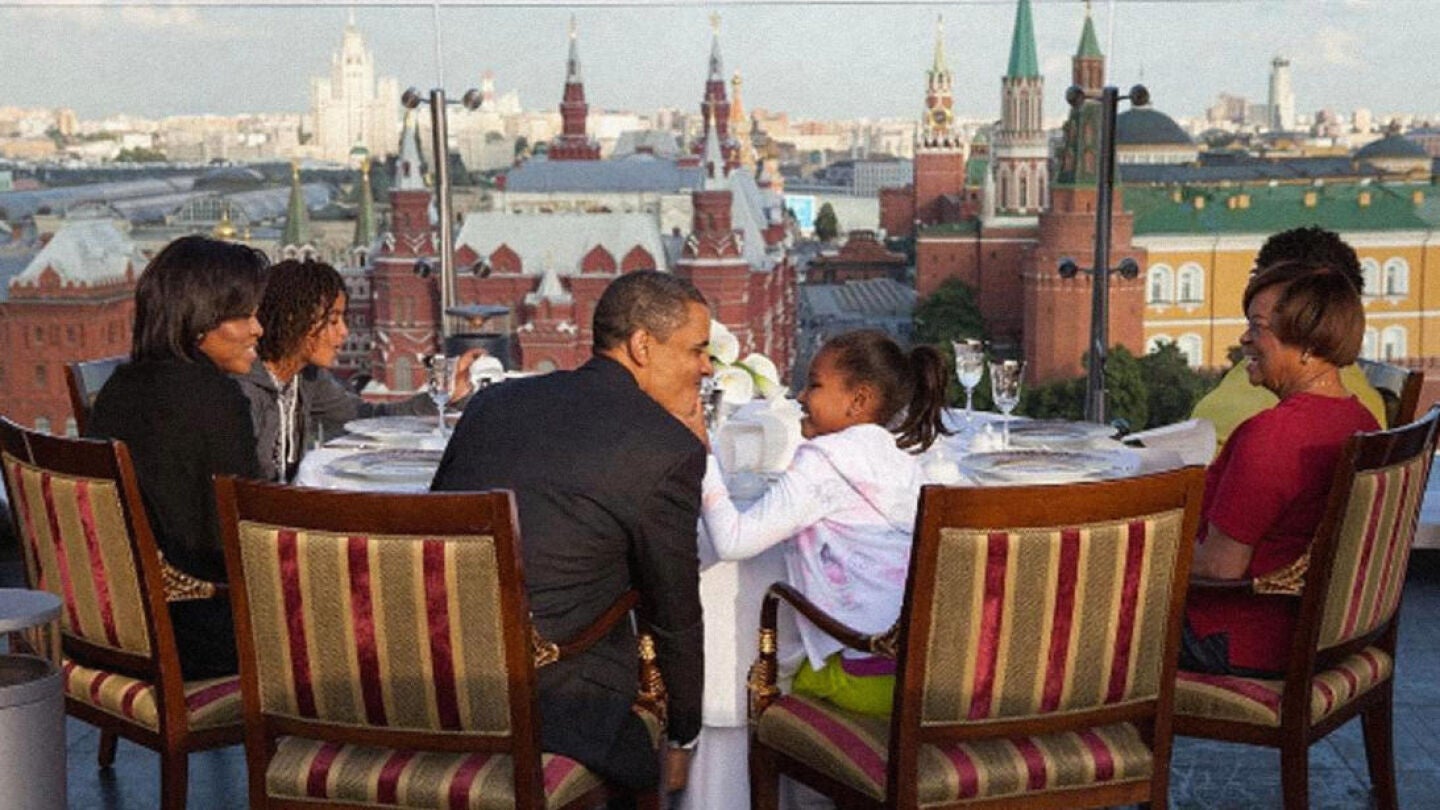 La famillia Obama en el hotel del esc&aacute;ndalo de Trump