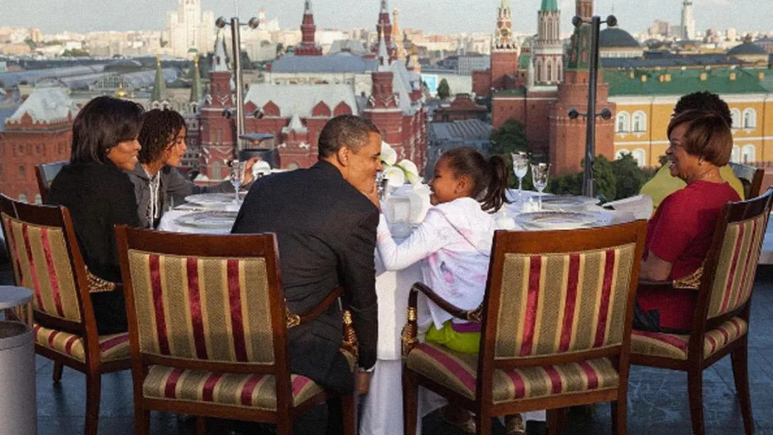 La famillia Obama en el hotel del escándalo de Trump