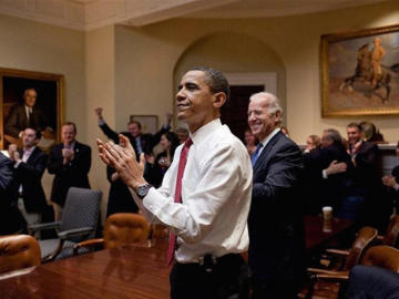 Celebrando la aprobación del ObamaCare Celebrando la aprobación del ObamaCare